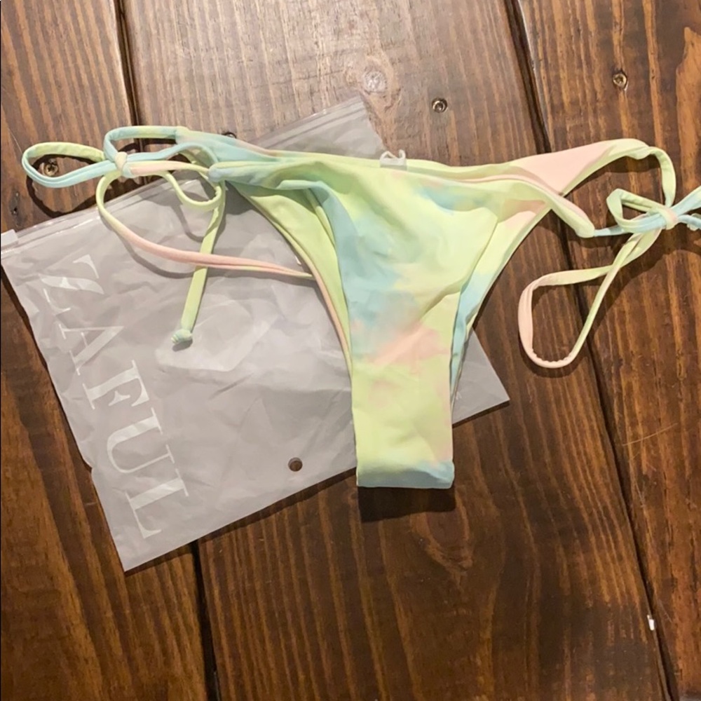 NWT Zaful tie dye bottoms